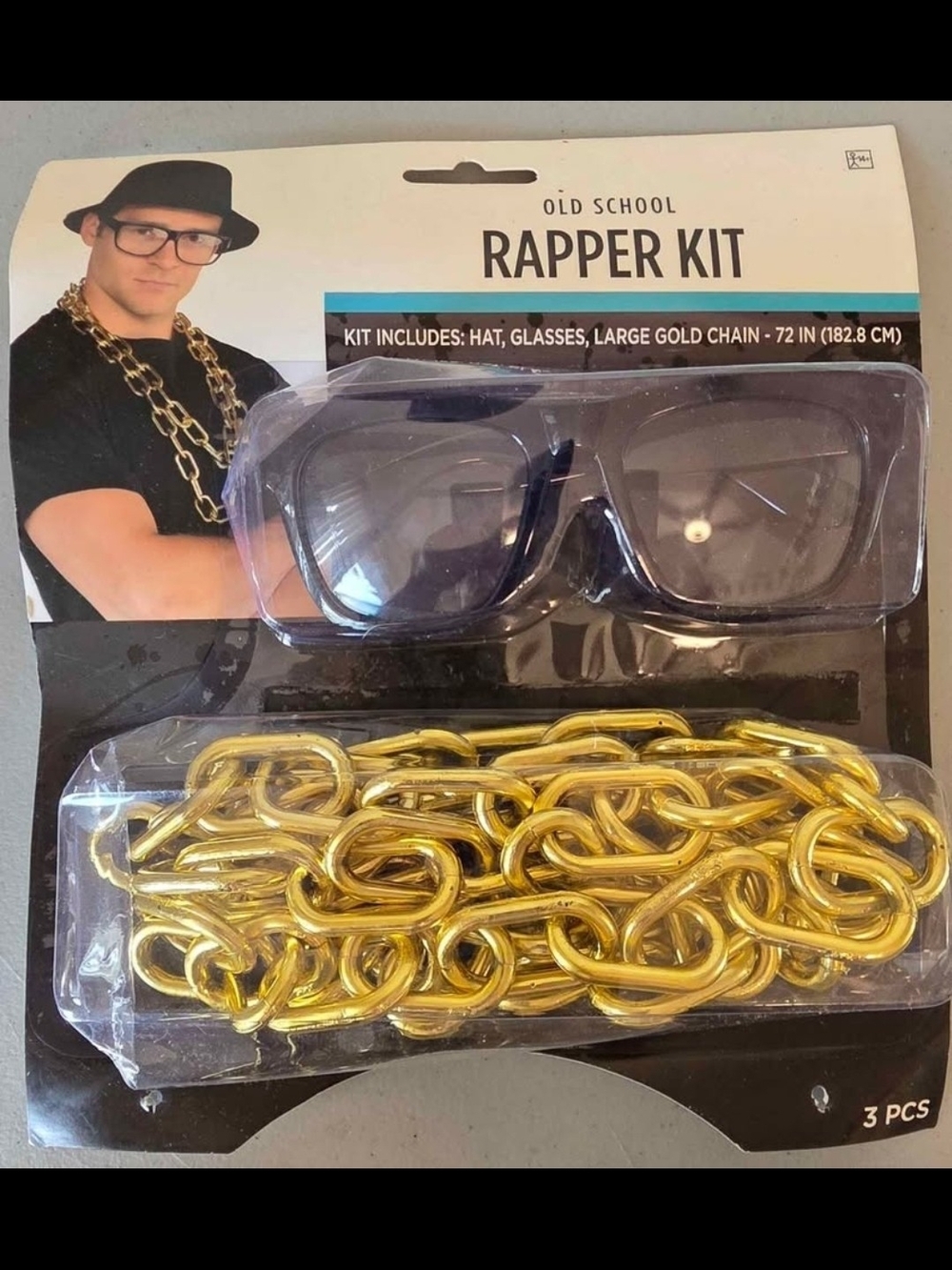 Rapper Kit - Black Sunglasses & Gold Chain. No Hat!